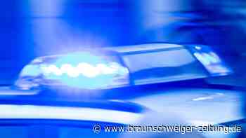 Lebenstedt: Radfahrerin prallt gegen Auto und verletzt sich schwer