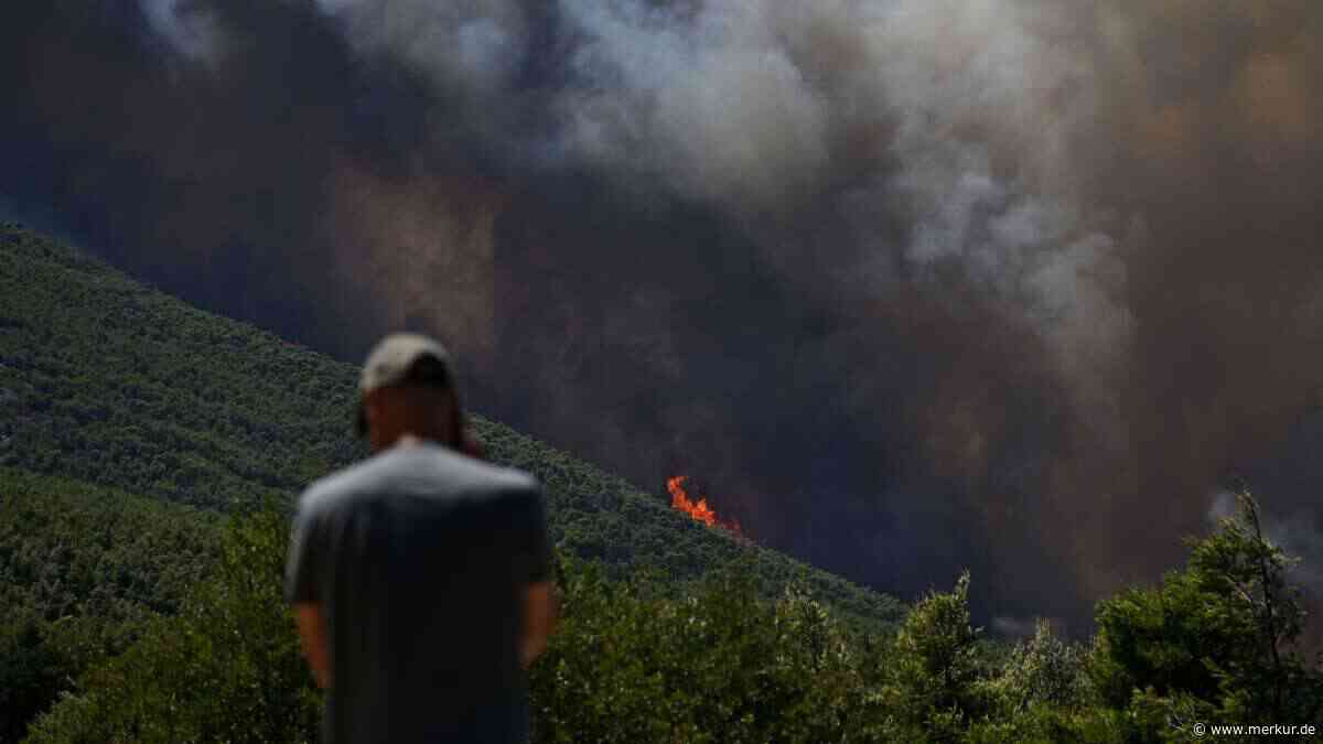 Übler Verdacht in Griechenland: Windkraftanlage löste wohl Großbrand aus – zwei Festnahmen