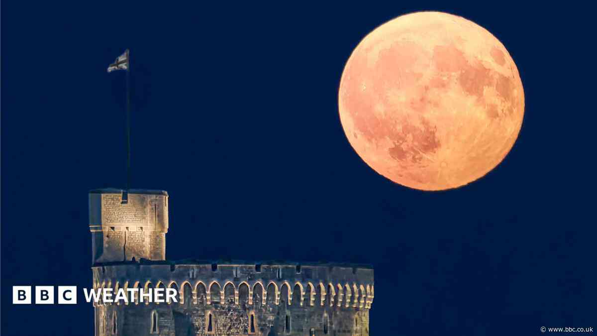 Stunning photos capture July's Buck Moon over the UK