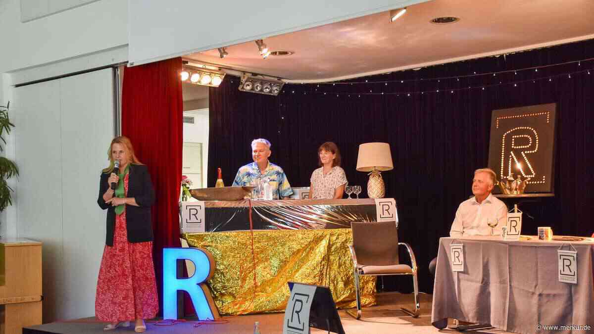 Abschiedsfeier für Rektor Rudi Weichs wird zur Liebeserklärung – zwei Weggefährten aus den 80ern sitzen im Saal