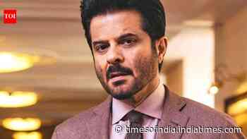 Anil Kapoor remembers late dear friend Satish Kaushik on friendship day