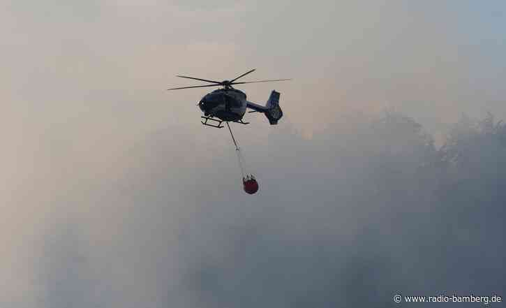 Feuerwehr löscht Glutnester – hohe Waldbrandgefahr in Bayern