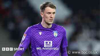 New Wycombe keeper Macey to undergo knee surgery