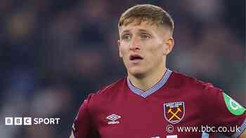 Luton Town sign West Ham striker Marshall