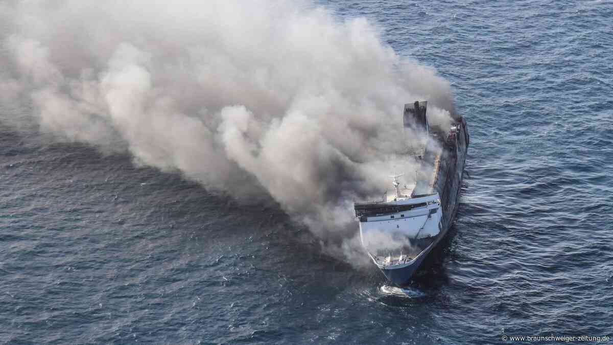 Fünf Tote und 41 Vermisste nach Schiffskatastrophe in Indonesien