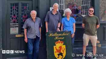 Missing pub sign found in New York apartment