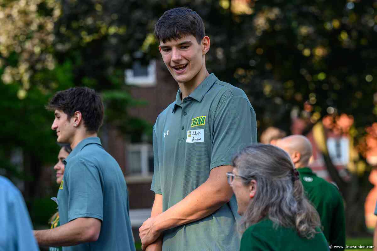 Siena basketball expects 'big things' from Andres Amon, a 7-1 center from Spain