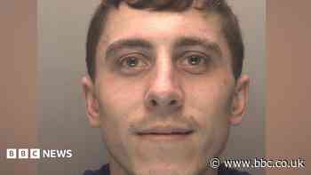 Manhunt after prisoner escapes from van outside court