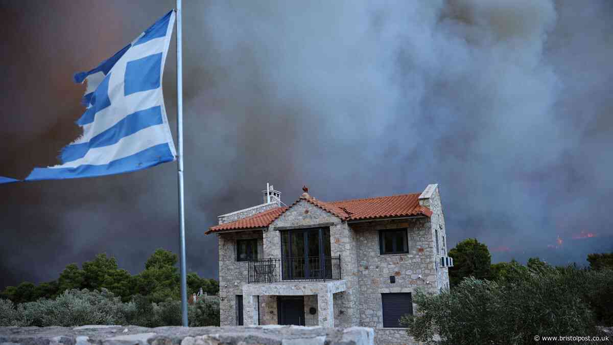 Tourist warning as Greece wildfires continue around Athens region