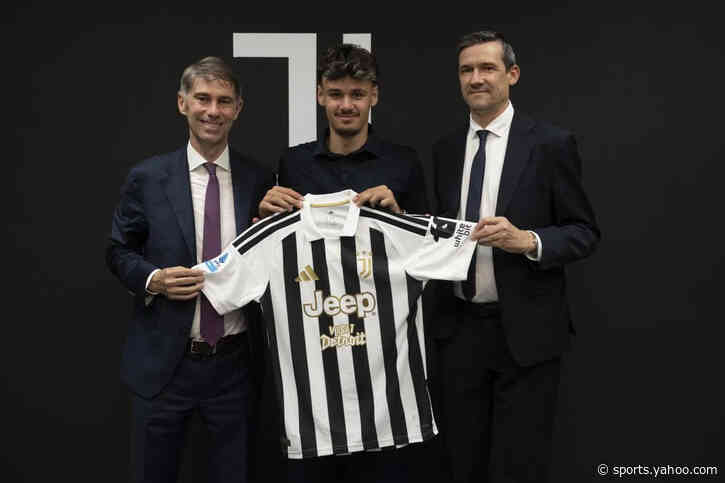 Official: Juventus sign teenage forward Alajbegović from Bayer Leverkusen