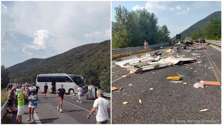 Frontale camper-pullman sulla statale tra Terni e Rieti: sei morti e trenta feriti