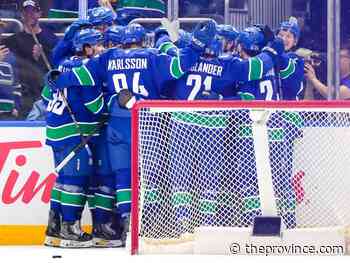 The Canucks coach hoping to sell hockey to India