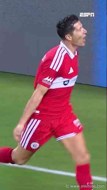 Robert Lewandowski '𝑶𝑵 𝑭𝑰𝑹𝑬 𝑭𝑶𝑹 𝑻𝑯𝑬 𝑭𝑰𝑹𝑬' en maakt zijn eerste MLS-doelpunten 🔥✌️
