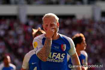 AZ vernedert tiental PSV en wint Johan Cruijff Schaal