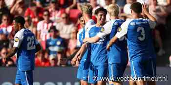 AZ vernedert PSV in Eindhoven na vroege, controversiële rode kaart Veerman