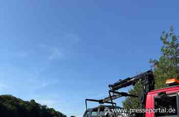 FW-EN: Geländewagen rollt in die Ruhr - Aufwändiger Einsatz von Feuerwehr und DLRG