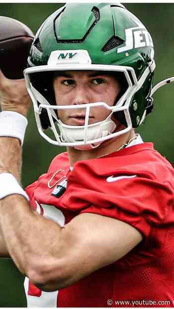 Could Cade Klubnik START Week One For #Jets? #shorts #NFL (BADLANDS)