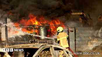 Major fire at scrapyard on industrial estate