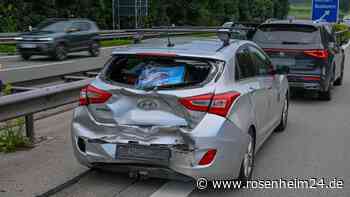 Kilometerlanger Stau nach Auffahrunfall auf A8 bei Rohrdorf