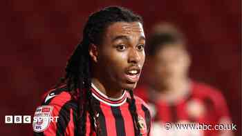 Southend sign midfielder Richards from Port Vale