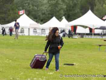 High winds shut down Edmonton Heritage Festival; crowds expected back Monday