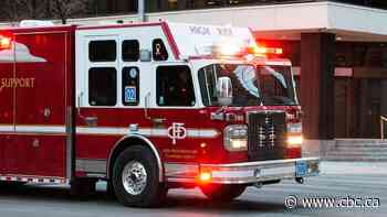 Calgary housing complex fire sends 6 to hospital