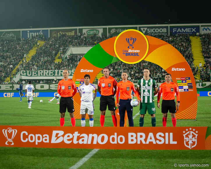📹 Semi-automated? Disallowed goal sparks Copa do Brasil row; watch