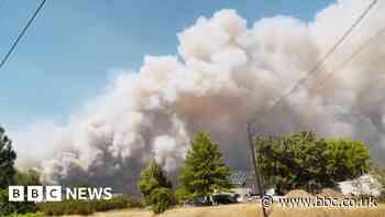 Wildfires scorch Washington state as thousands evacuated and emergency declared