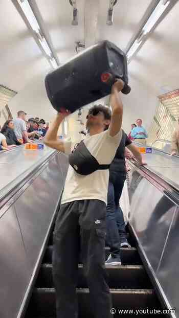 POV: When “Turn the Tide” comes on. #dimitrivegaslikemike #turnthetide #edm