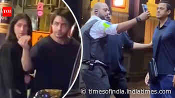 Aryan holds back bodyguard for fan to get perfect pic- WATCH