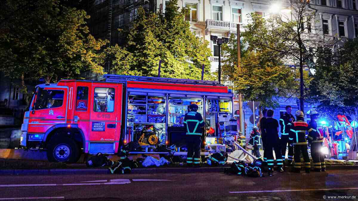 Tragödie in Bayern: Über 110 Jahre alte Berghütte brennt ab – Trotz Großeinsatz