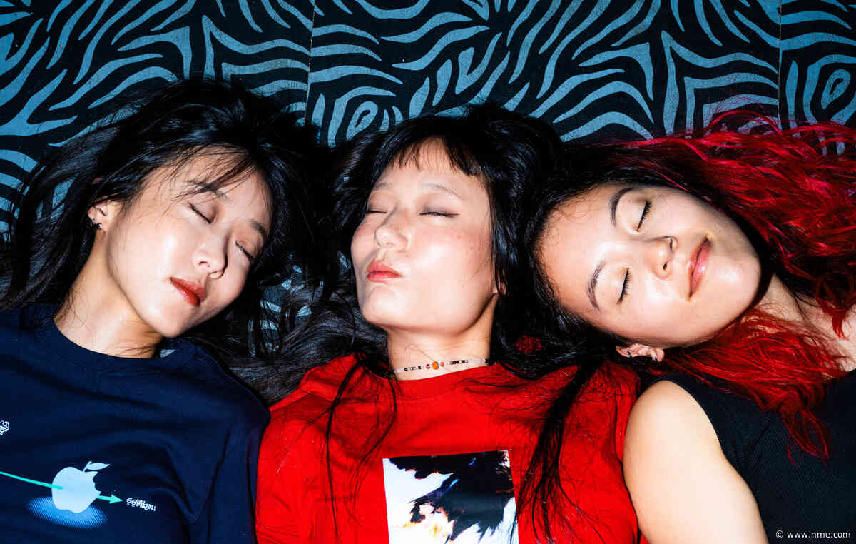 Sailor Honeymoon take us on a ‘14.5 Hour Flight From Seoul To London’ in exclusive playlist to accompany The Cover