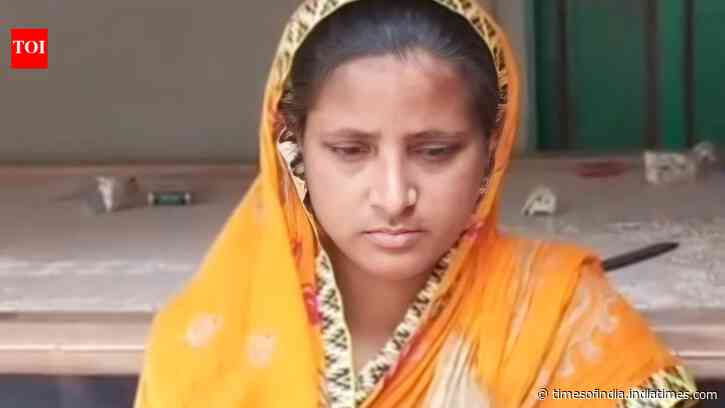 West Bengal woman goes to check for LPG subsidy, finds Rs 100 crore in  bank account
