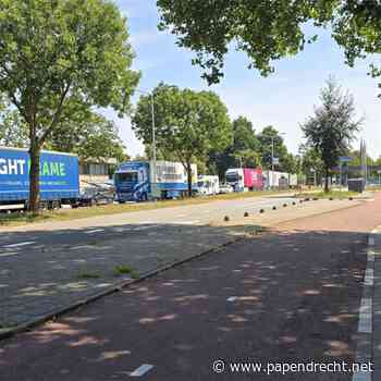 Flinke files in Papendrecht door sluiting Noordtunnel