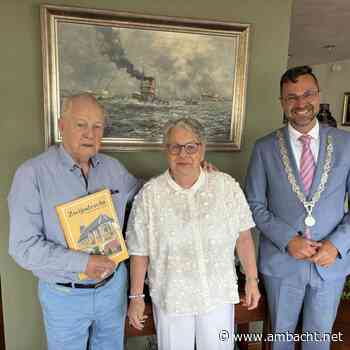 Burgemeester feliciteert 65-jarig bruidspaar Groeneweg-Van den Berg