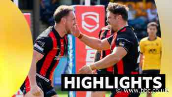 Warrington thump Cas to boost play-off chances