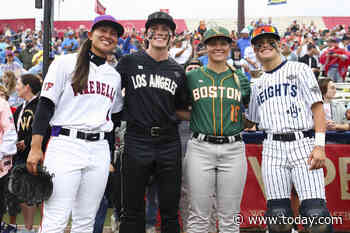 1st Women’s Pro Baseball League Game Includes National Anthem Blunder, Iconic First Pitch