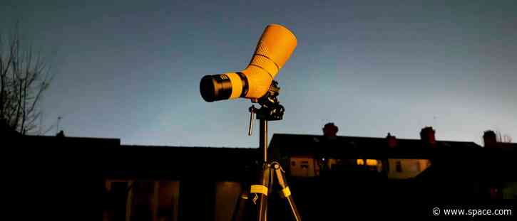 Is the Nocs Provisions Lite View spotting scope a good alternative to a traditional telescope?