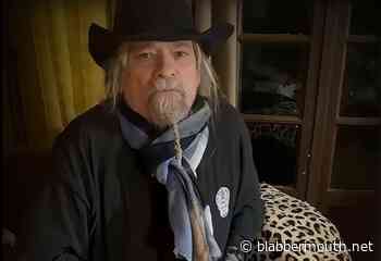 Ex-W.A.S.P. Guitarist CHRIS HOLMES Opens Up About His Prostate Cancer Battle: 'The Good Thing Is It's 100% Curable'