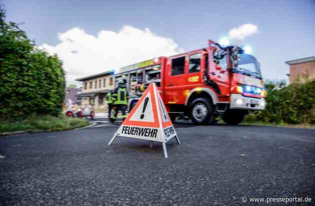 FFW Schwalmtal: Rauchentwicklung nach Abflämmarbeiten führt zu Feuerwehreinsatz in Schwalmtal-Hagen