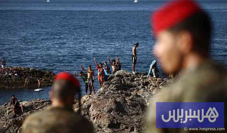 أزمة سبتة تخلط الأوراق في إسبانيا.. اليمين يطالب بتشديد القبضة الأمنية
