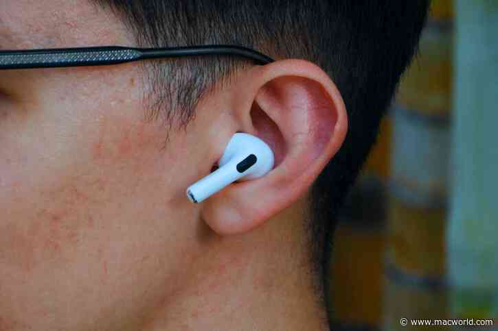 Report: Apple aiming to launch camera-equipped AirPods this fall