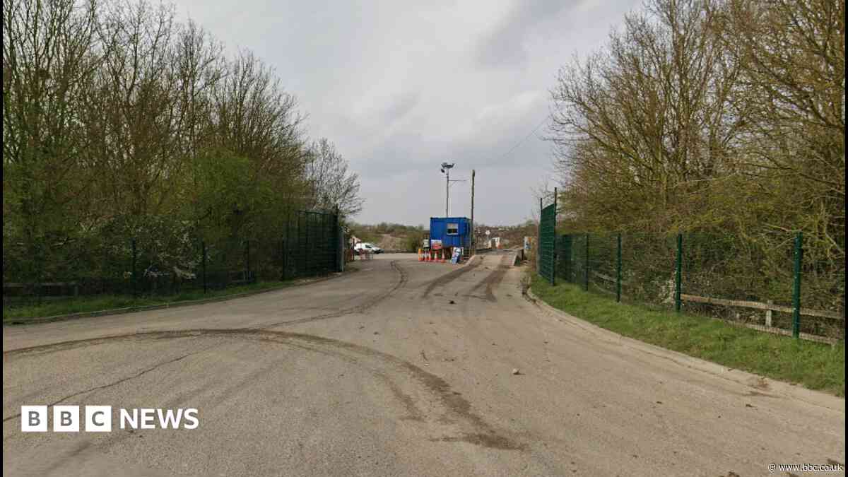 Politicians welcome early closure of landfill site