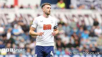 Whiteman 'crossed line' in Wrexham move saga - Heckingbottom