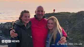 PC and daughters honoured for saving drowning man