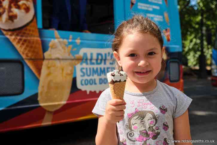 Aldi runs promotional ice cream van at Clapham Common