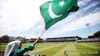 Pakistan bring in Michael Smith as batting coach