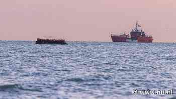 Ongeveer 160 migranten gered na brand op boot voor Franse kust