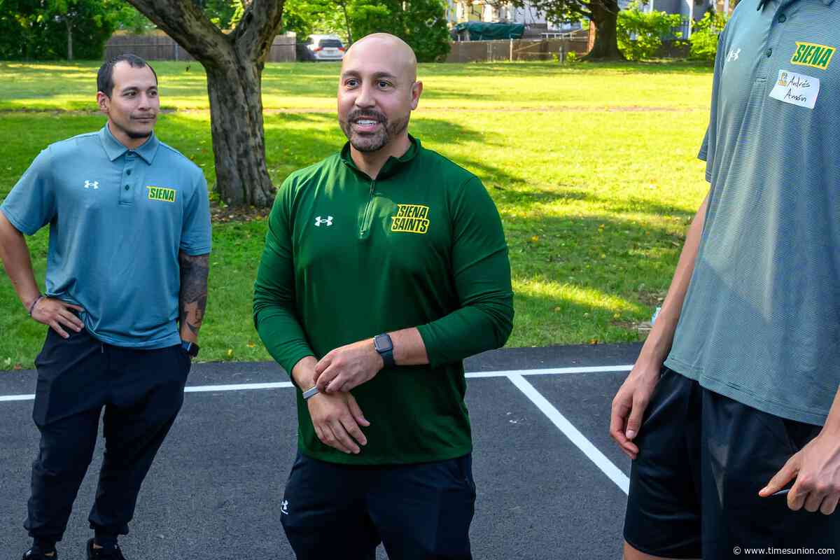 Matt Blue, Nevada Smith’s first recruit, becomes Siena assistant coach