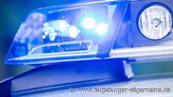 Unfall auf Einsatzfahrt: Polizeifahrzeug und Auto stoßen auf B311 zusammen